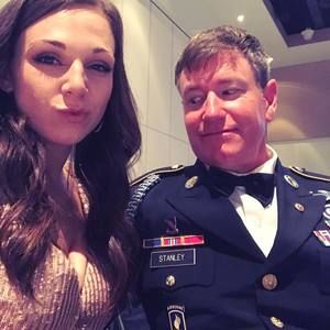 Meet your Posher, Elyse